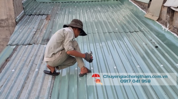 Chống thấm dột mái tôn 
